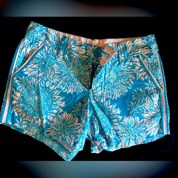 Lilly Pulitzer Callahan Shorts SZ 4 - Picture 1 of 3